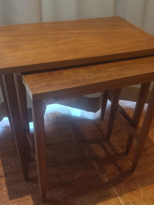 Danish teak nest tables like new, Danish Design