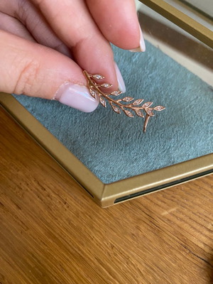 Ατσάλινα σκουλαρίκια καρφωτά σε rose gold, αχρησιμοποίητα
