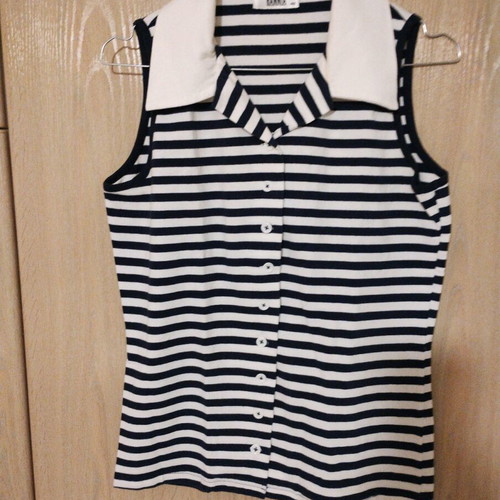 Blouse with white collar used, size L, white and blue