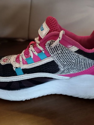 Lotto Athletic Shoes Like New Size 36 Multicolor