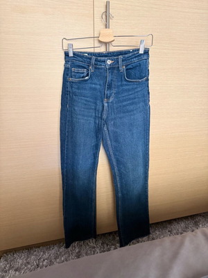 Zara cropped flare jeans like new, blue, high waist
