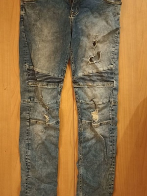 Pull n Bear jeans like new, size M