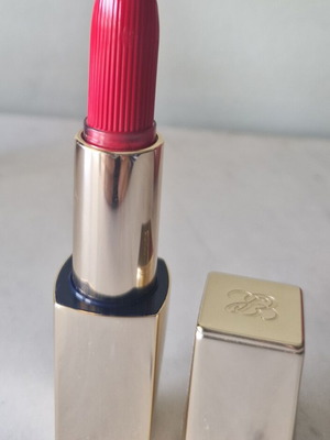 Estee Lauder Pure Colour Lipstick 520 Carnal new, summer red