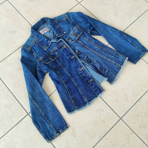 Vintage girls' denim jacket like new, size 10/12, blue