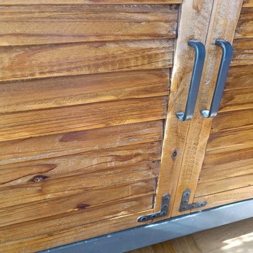 Buffet cabinet used with 2 drawers