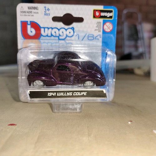 Bburago 1941 Willys Coupé new, rare Hot Rod in purple metallic color
