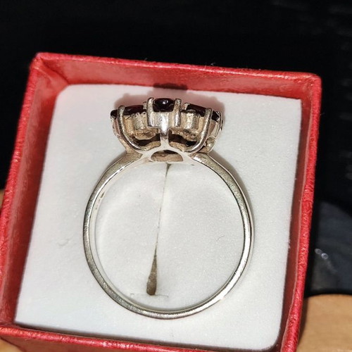 925 Silver Ring new with red garnet, size 19
