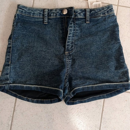 3 girls' shorts like new, denim and black Anel, Zara