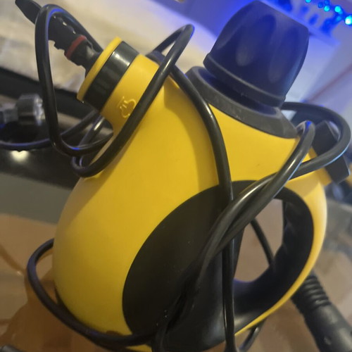 Swiss LuxHealth Handheld Steam Cleaner like new, 1050W