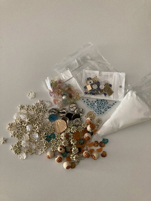 Craft supplies like new, set with beads and decorative elements