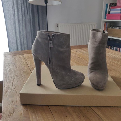 Zara suede gray ankle boots used, size 37.5