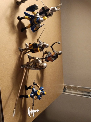 Medieval soldiers set used, 14 figures