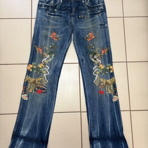 Parasuco women's jeans size S used with floral embroidery
