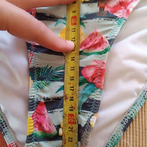 Tortue girls' bikini swimsuit used, tropical pattern