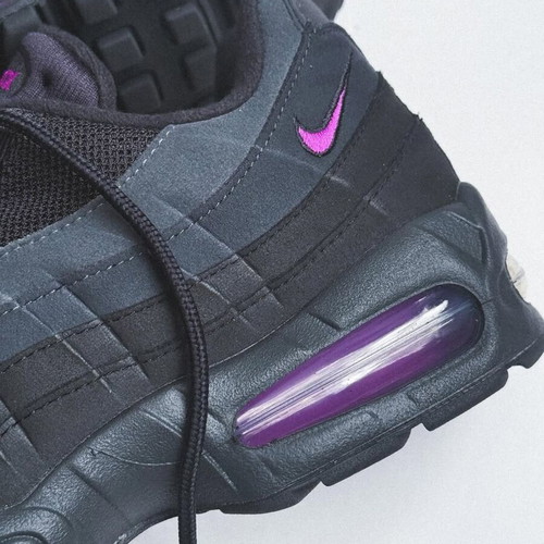 Nike AirMax 95 Purple Vivid sneakers, size 44