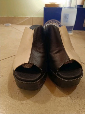 Αφόρετα rockabilly δερμάτινα σαμπό 38