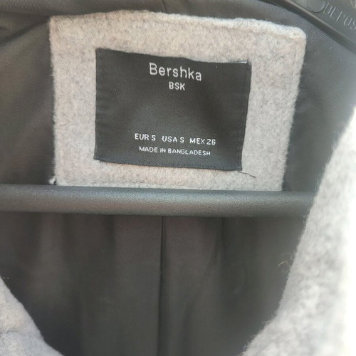 Bershka coat size S gray like new