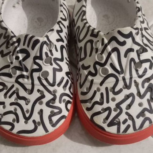 Native baby shoes used, size 19, for 12-24 months, plastic