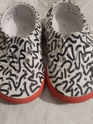 Native baby shoes used, size 19, for 12-24 months, plastic