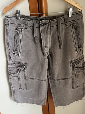 Napapijri cargo βερμούδα χακί σαν καινούργια, μέγεθος L