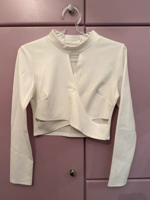 Crop top white like new, size M