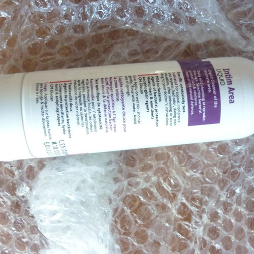 Frezyderm Intim Area Liquid Extra Mild pH4 bathroom product like new