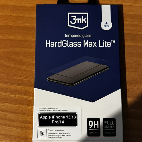 IPhone 13/13 Pro/14 tempered glass screen protector new