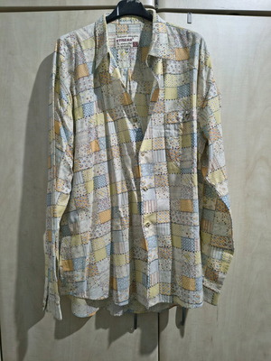 Printed shirt like new, multicolor, size XL