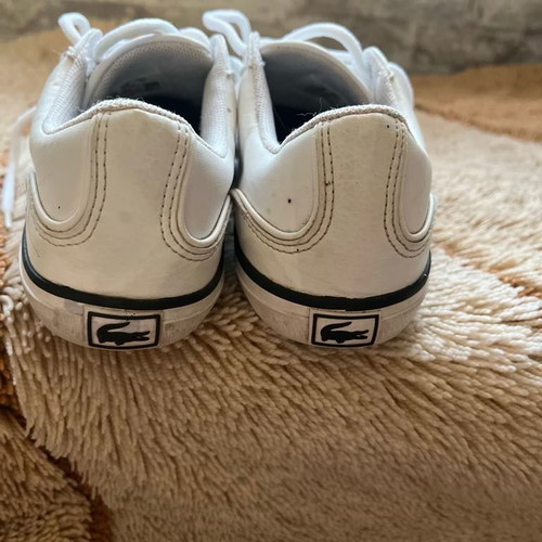 Lacoste kids sports sneakers used, size 28, black and white