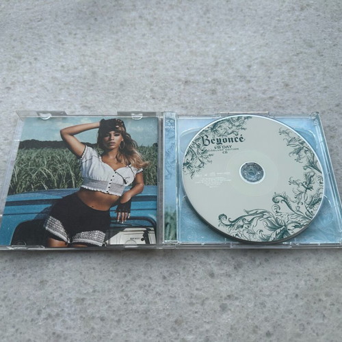 Beyonce B’Day Deluxe Edition CD & DVD like new, R&B / Soul