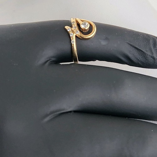 Gold 14K ring used with zircon
