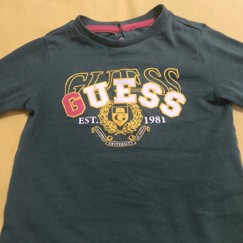 Guess unisex t-shirt 12 months like new, dark green