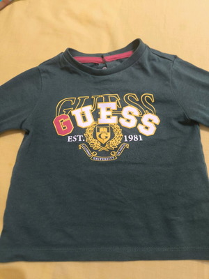 Guess unisex t-shirt 12 months like new, dark green