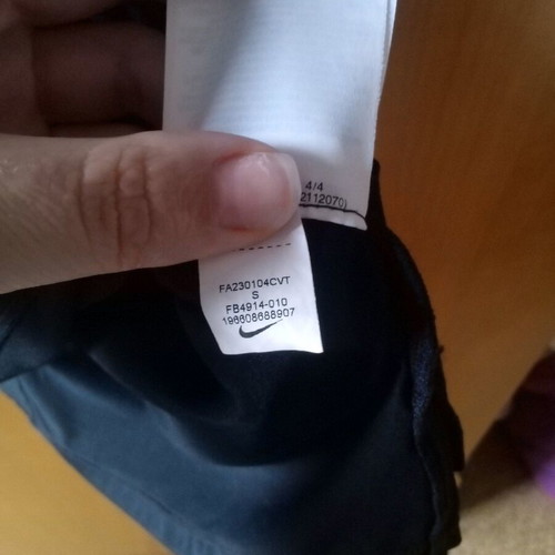 Nike sleeveless running tank small like new, black