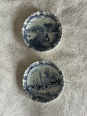 Decorative plates like new, 8cm