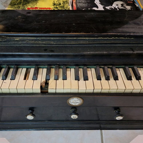 Manufacture D'harmoniums harmonium used, old