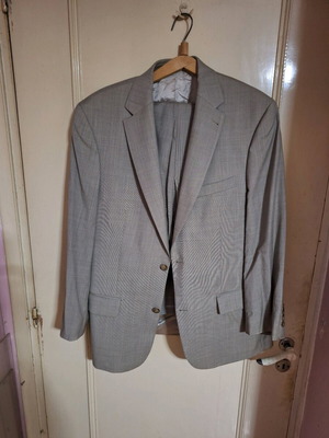 Vardas suit light gray like new, size M,L