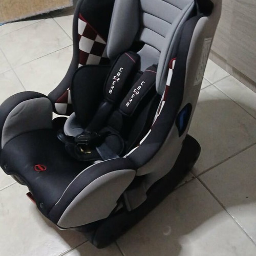 Kiddo Carrera Car Seat like new, 0-25 kg with 5-point harness