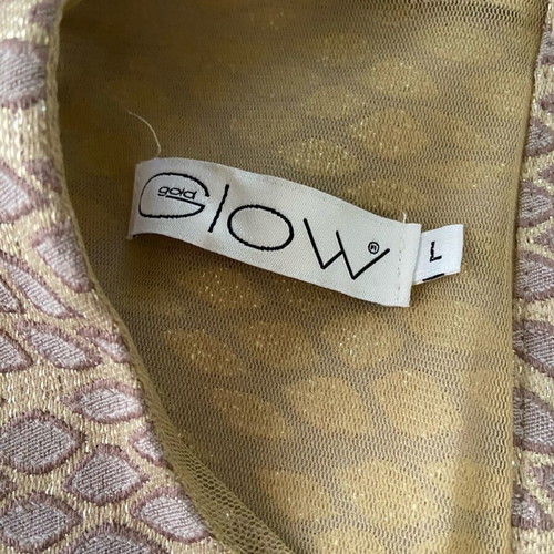 Glow sleeveless shirt used, size M