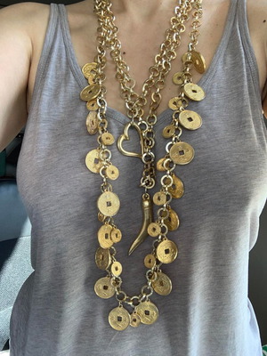 Three-row necklace like new, very impressive with many pendants