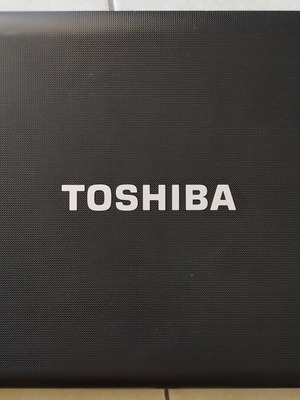 Лаптоп Toshiba