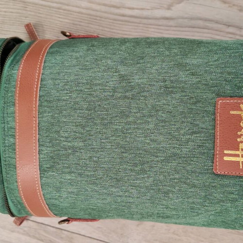 Harrods insulated bag like new, for wine bottle and 2 glasses