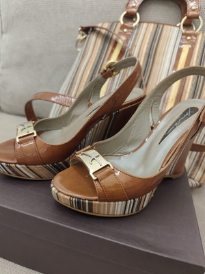 Chaniotakis leather sandals size 36 like new, tan color