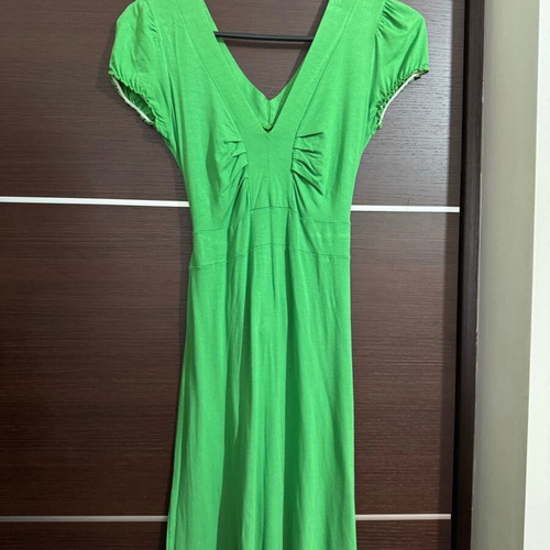 Summer dress green like new, breathable fabric