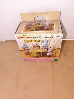 Epoch Sylvanian Family Table and Chair Set new, no figures