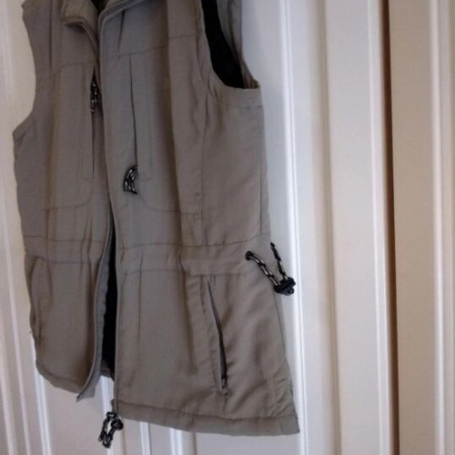 Outdoor Discovery sleeveless jacket XL beige like new