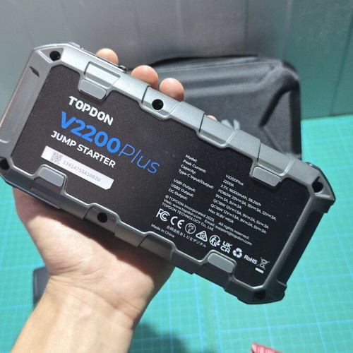 Topdon V2200 Plus professional jump starter