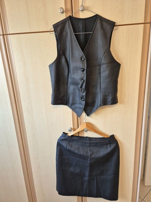 Vintage black set vest and mini skirt like new