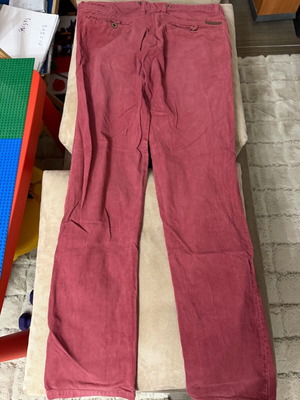 Ανδρικά κοτλέ παντελόνια Basehit μεταχειρισμένα, μέγεθος 32, σάπιο μήλο