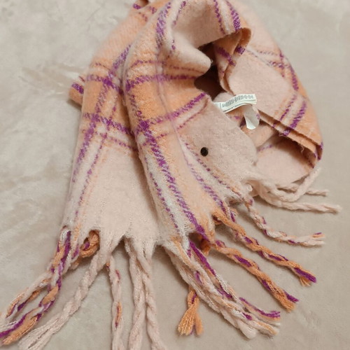 Roxy scarf like new, multicolored